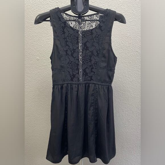 American Eagle Outfitters Black Lace Back Sundress Size 8 - Picture 5 of 5